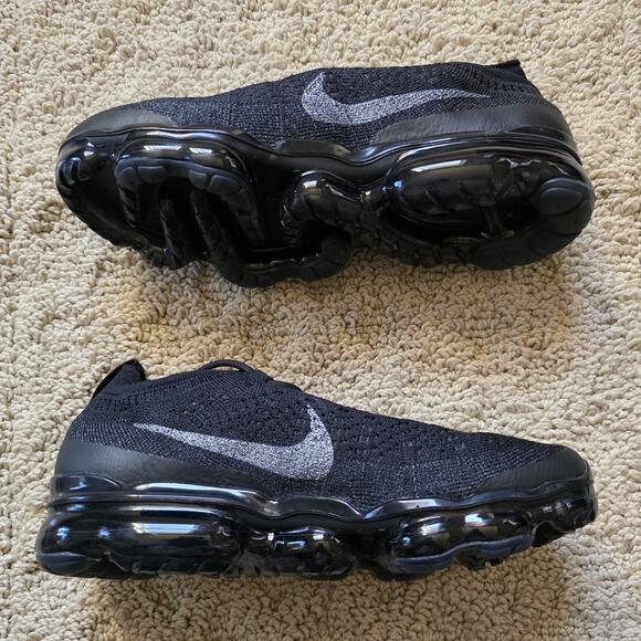 Wmns Nike Air VaporMax 2023 Flyknit Black Pre-Owned Sz 10 - Picture 3 of 8